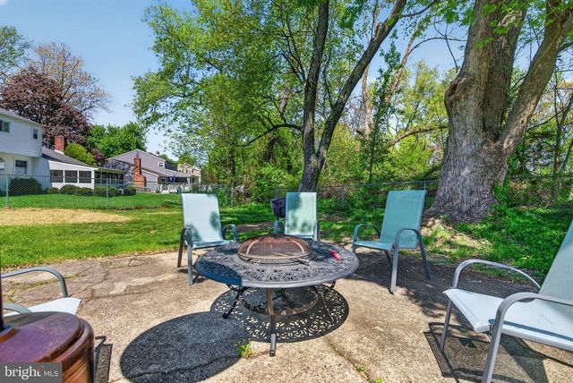 33 ERINDALE DR, Marlton, NJ 08053