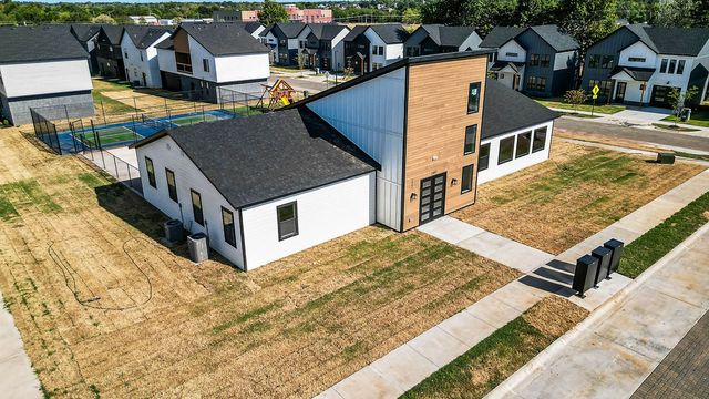 2604 W Bonnie Lane, Rogers, AR 72758