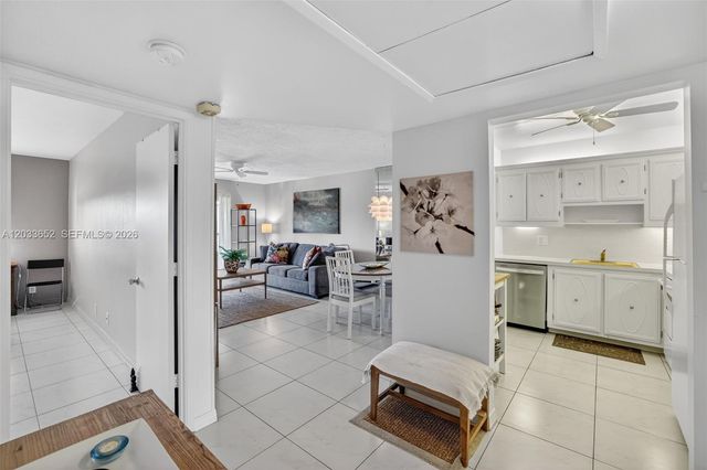 257 S Cypress Rd 436, Pompano Beach, FL 33060