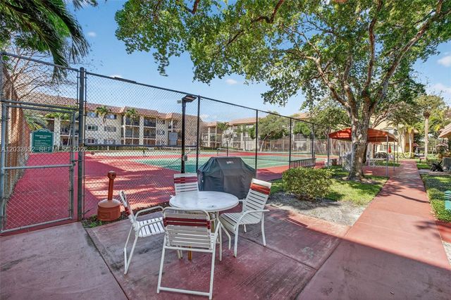 257 S Cypress Rd 436, Pompano Beach, FL 33060