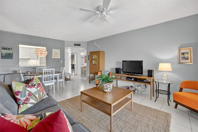 257 S Cypress Rd 436, Pompano Beach, FL 33060