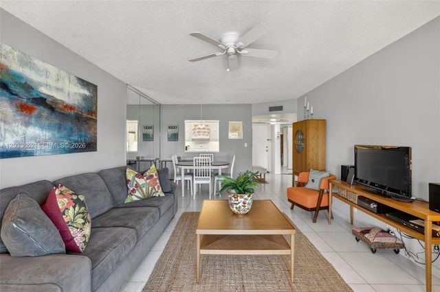 257 S Cypress Rd 436, Pompano Beach, FL 33060