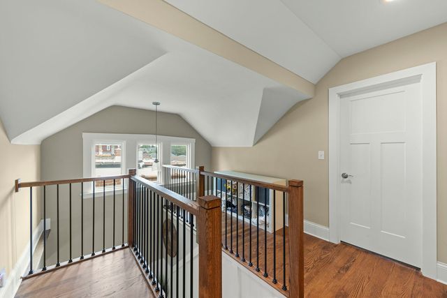 2416 Elmwood Avenue, Berwyn, IL 60402