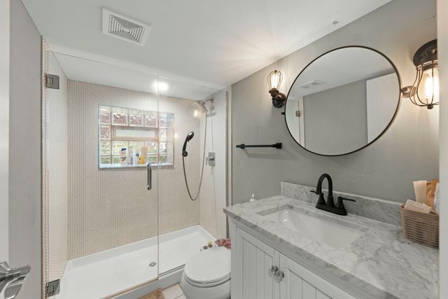 2416 Elmwood Avenue, Berwyn, IL 60402