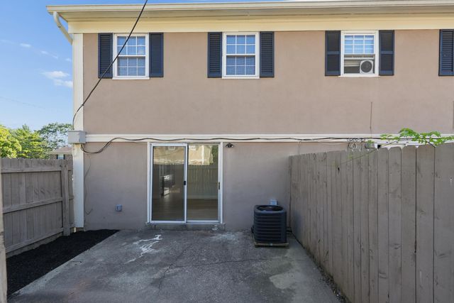 135 Tarryton Court E, 5A, Columbus, OH 43228