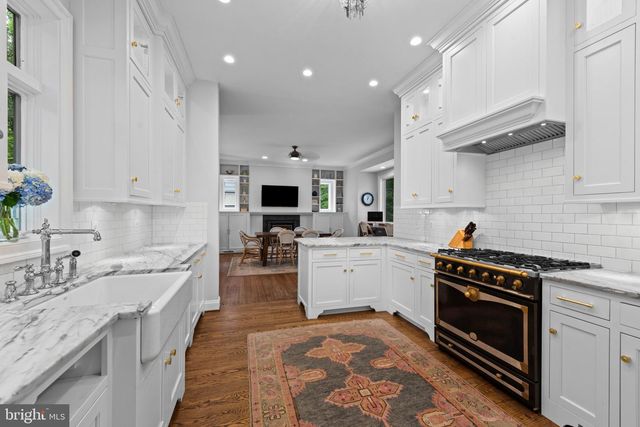 7807 OVERBROOK RD, Ruxton, MD 21204