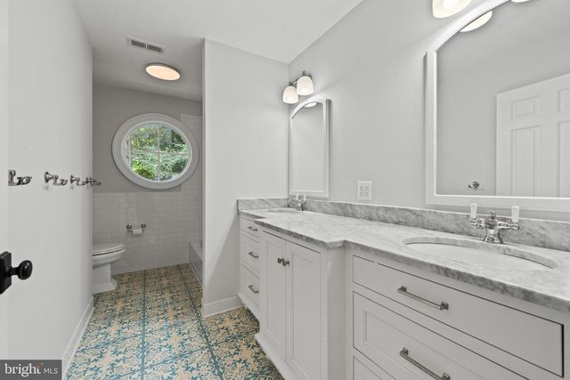7807 OVERBROOK RD, Ruxton, MD 21204