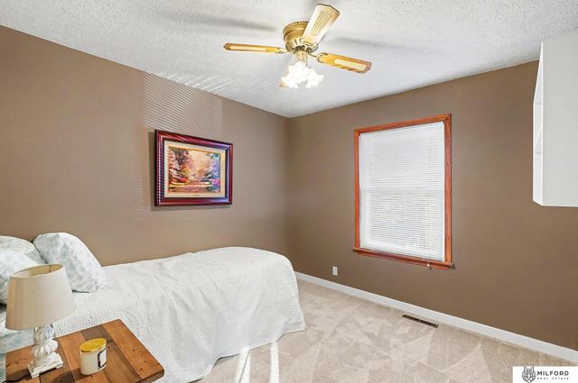 7544 Olive Avenue, La Vista, NE 68128