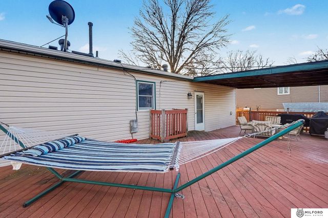 7544 Olive Avenue, La Vista, NE 68128