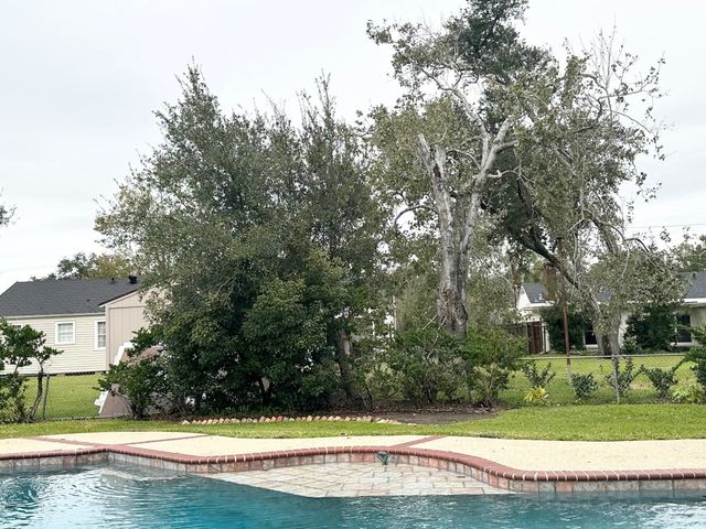 110 Sherman St, Houma, LA 70360