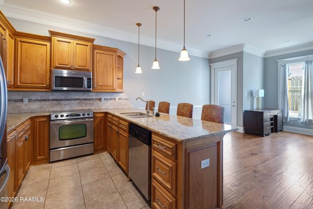 103 Crystal Bay Court, Lafayette, LA 70506