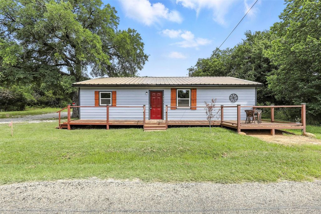 2612 S Oak Trail, Granbury, TX 76048