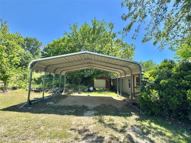 1135 Ira Ward Lane, Gainesville, TX 76240