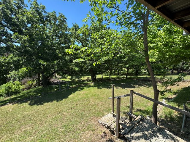 1135 Ira Ward Lane, Gainesville, TX 76240