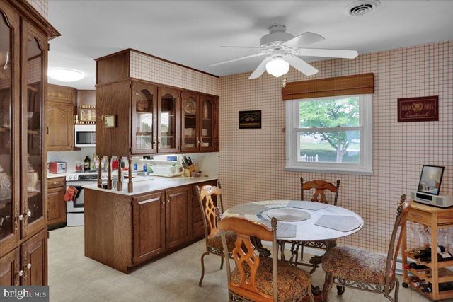 513 FLORET AVE, Reading, PA 19605