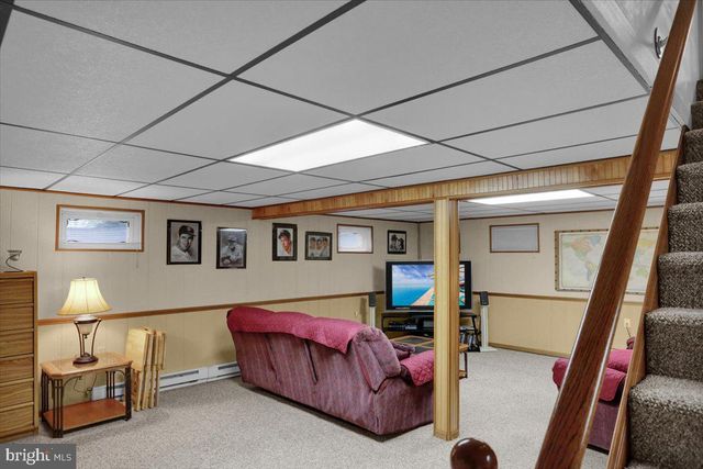 513 FLORET AVE, Reading, PA 19605