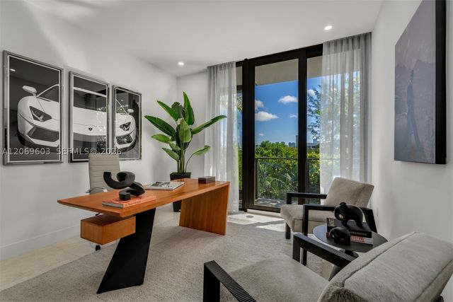 3581 E Glencoe St 302, Miami, FL 33133