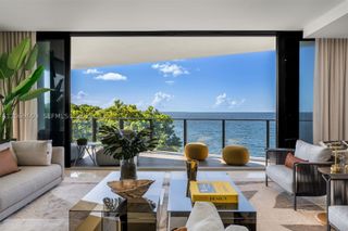 3581 E Glencoe St 302, Miami, FL 33133
