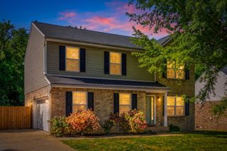 661 Smoky Mountains Dr, Gallatin, TN 37066