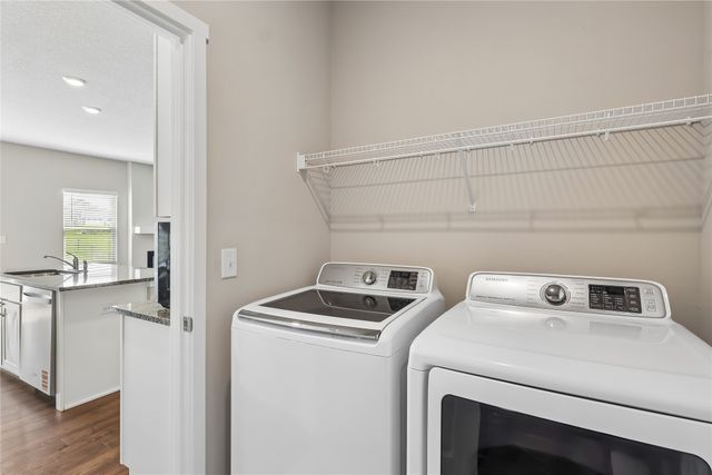 1112 32nd Street SE, Altoona, IA 50009