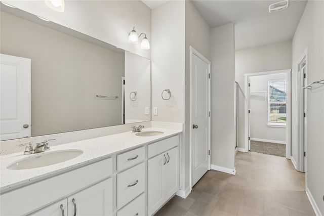 1112 32nd Street SE, Altoona, IA 50009