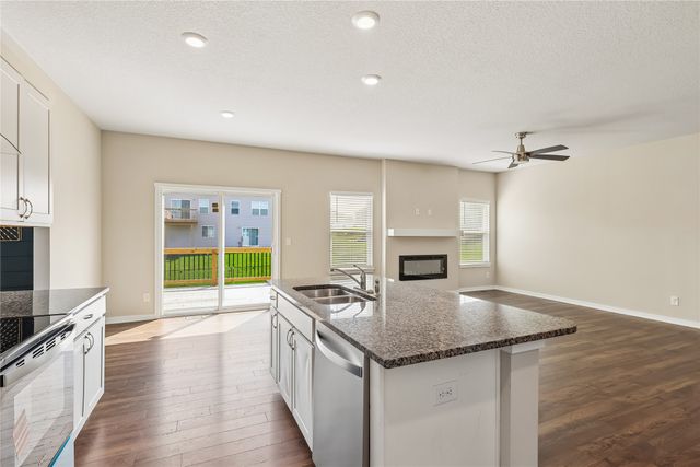 1112 32nd Street SE, Altoona, IA 50009