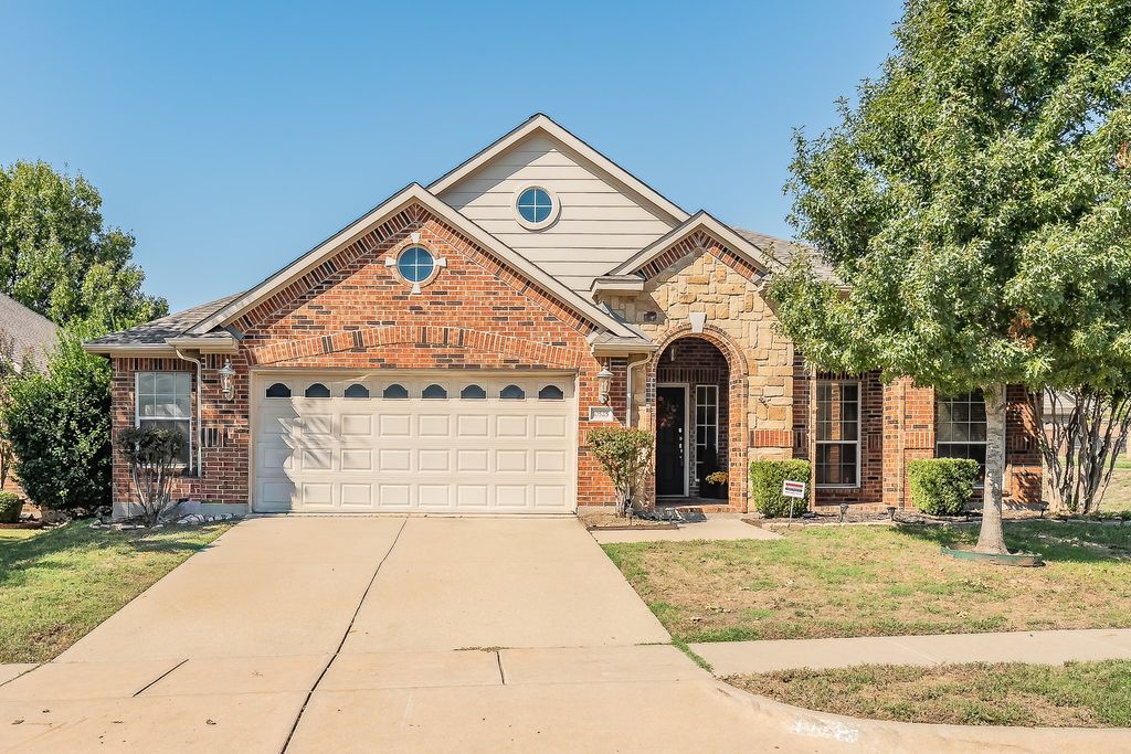 10525 Melrose Lane, Fort Worth, TX 76244 — exterior