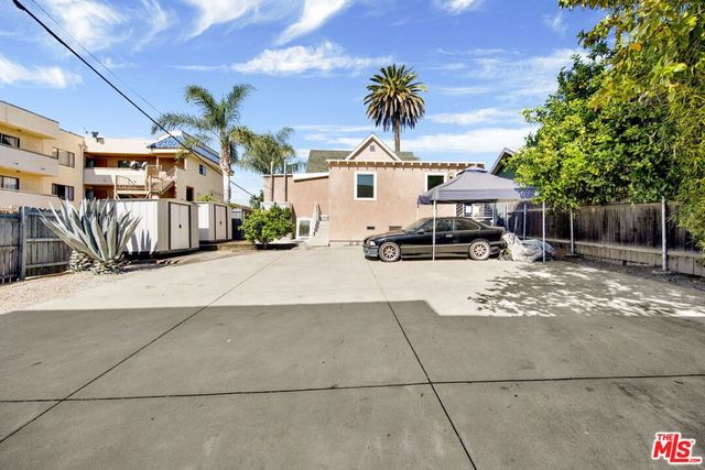 318 Parkman Avenue, Los Angeles, CA 90026