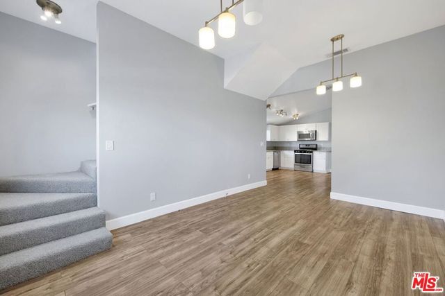 318 Parkman Avenue, Los Angeles, CA 90026