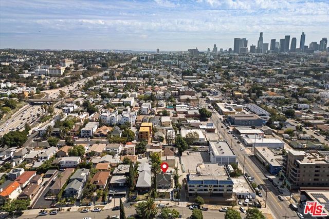 318 Parkman Avenue, Los Angeles, CA 90026