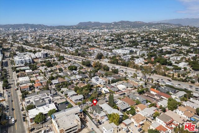 318 Parkman Avenue, Los Angeles, CA 90026