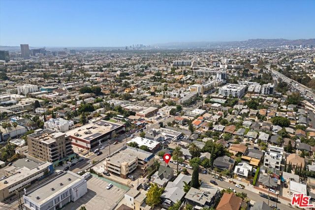 318 Parkman Avenue, Los Angeles, CA 90026