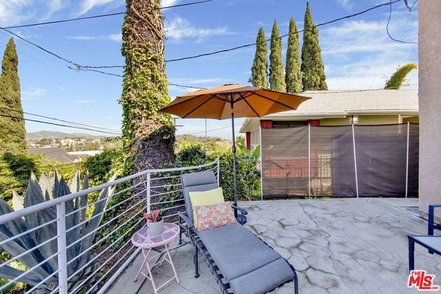 318 Parkman Avenue, Los Angeles, CA 90026