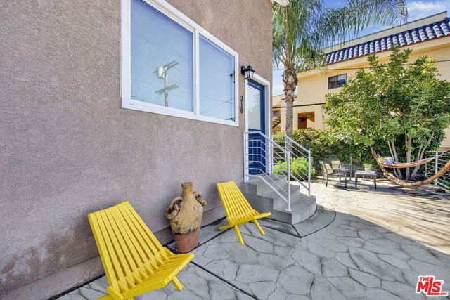 318 Parkman Avenue, Los Angeles, CA 90026