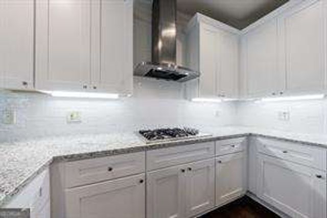 819 Bermuda Run, Woodstock, GA 30189