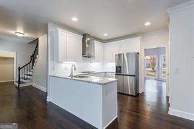 819 Bermuda Run, Woodstock, GA 30189