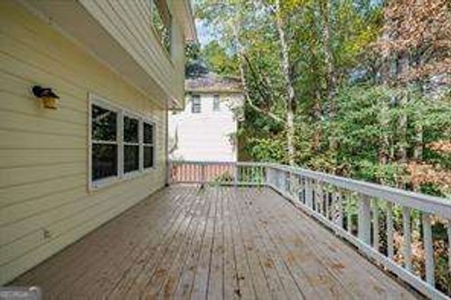 819 Bermuda Run, Woodstock, GA 30189