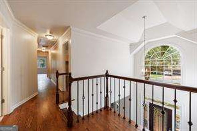 819 Bermuda Run, Woodstock, GA 30189