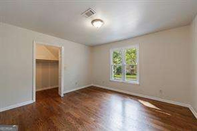 819 Bermuda Run, Woodstock, GA 30189