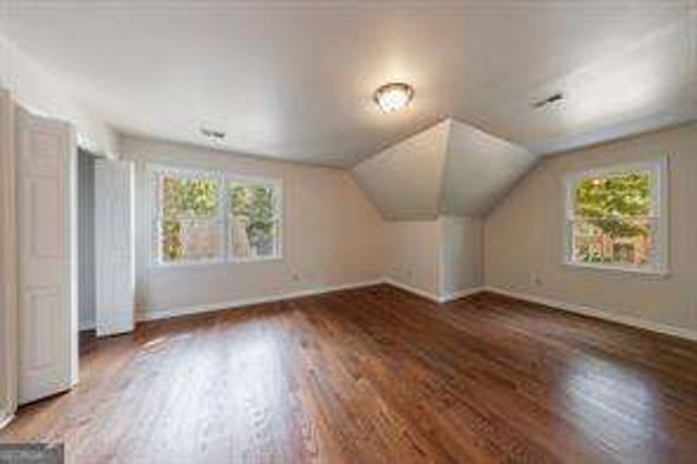 819 Bermuda Run, Woodstock, GA 30189