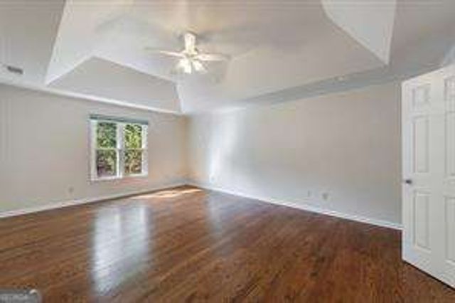 819 Bermuda Run, Woodstock, GA 30189