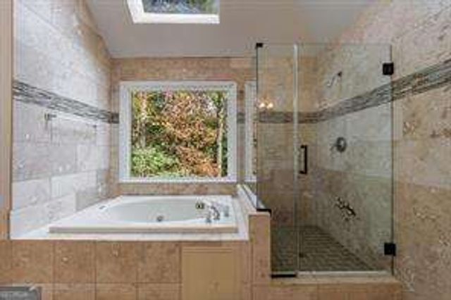 819 Bermuda Run, Woodstock, GA 30189