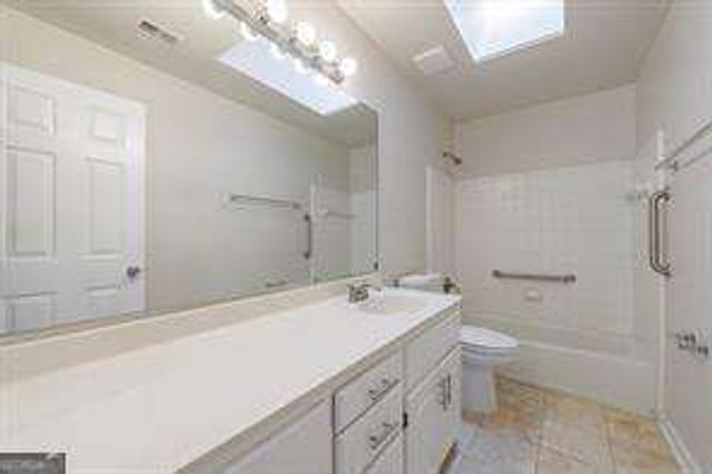 819 Bermuda Run, Woodstock, GA 30189