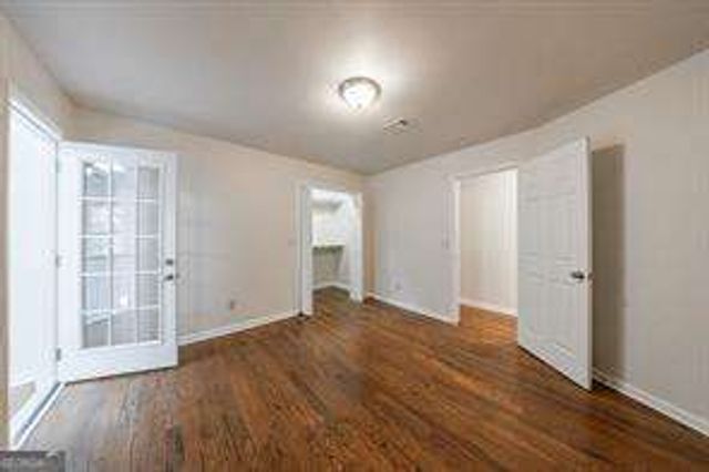 819 Bermuda Run, Woodstock, GA 30189