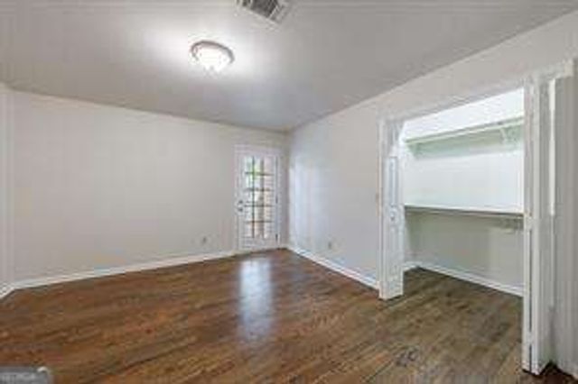 819 Bermuda Run, Woodstock, GA 30189