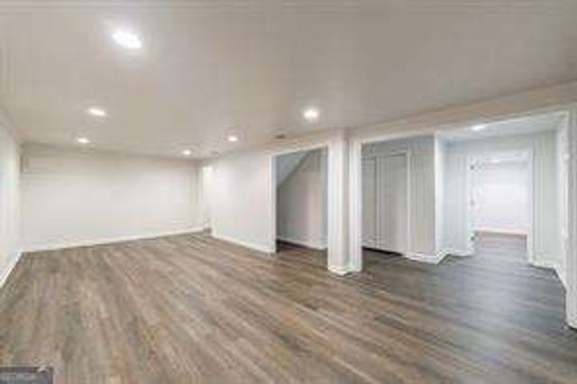 819 Bermuda Run, Woodstock, GA 30189