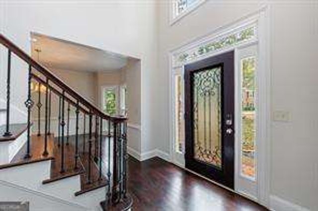 819 Bermuda Run, Woodstock, GA 30189