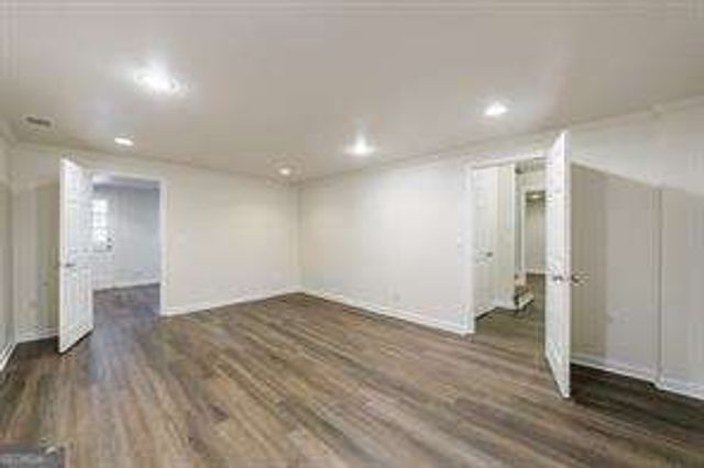 819 Bermuda Run, Woodstock, GA 30189