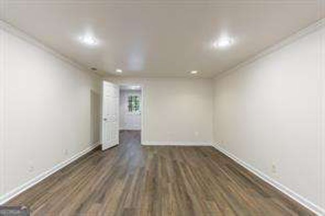 819 Bermuda Run, Woodstock, GA 30189