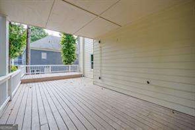 819 Bermuda Run, Woodstock, GA 30189